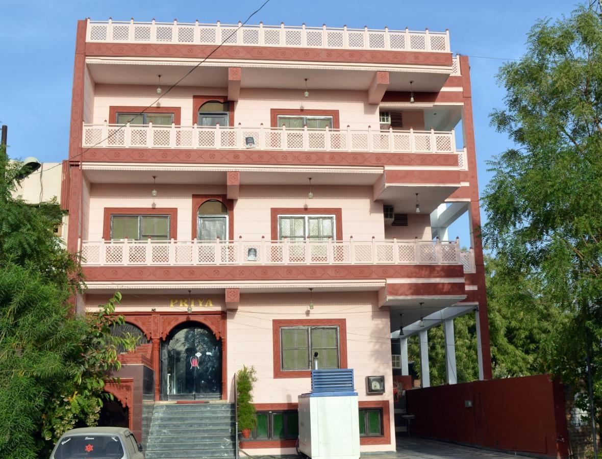 Hotel Priya Agra  Exterior photo